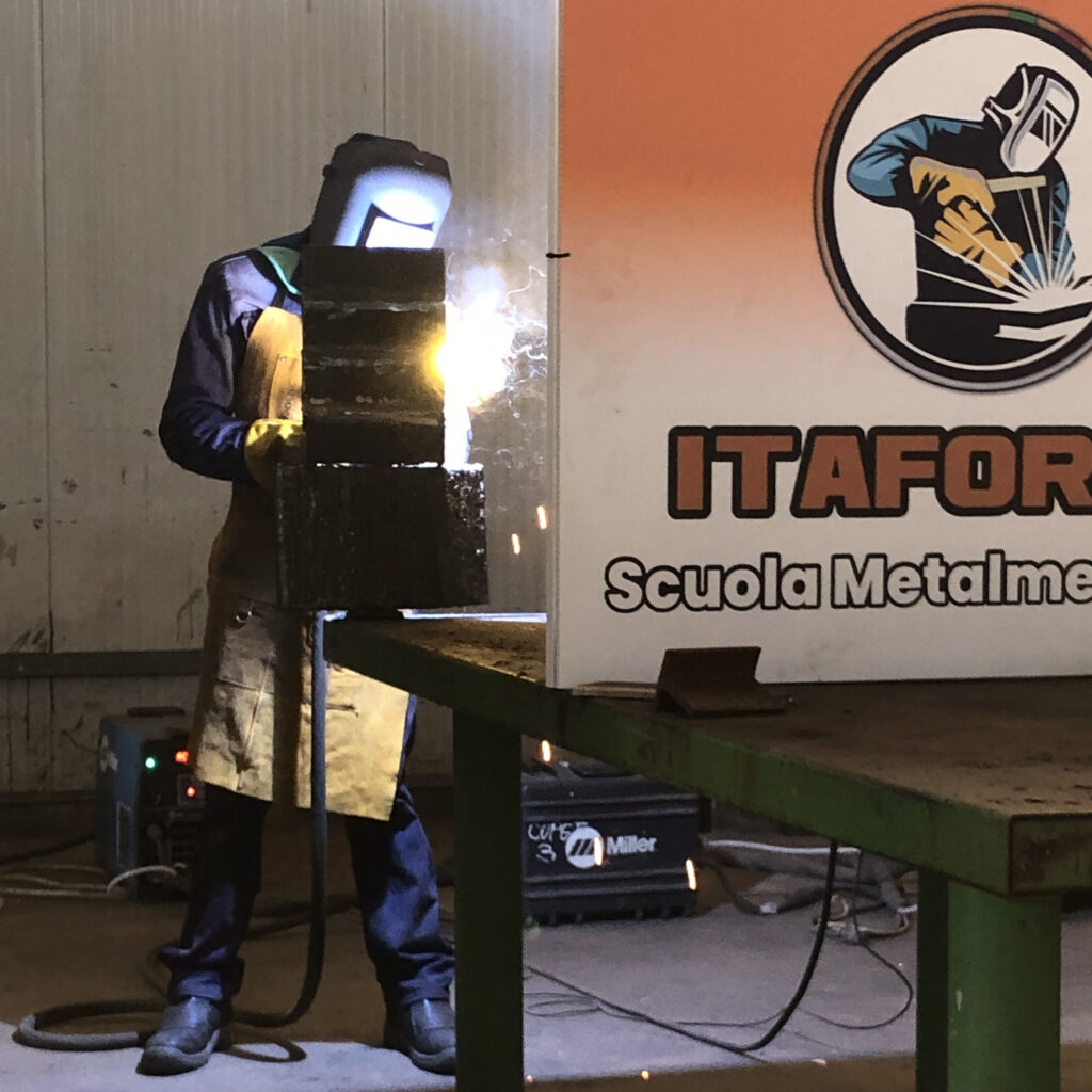 ITAFORMA - Corsi di Saldatura Metalmeccanica | Scuola Saldatura Bergamo corso saldatore Bergamo con patentino di saldatura 3 | Scuola ItaForma | Corso Saldatura