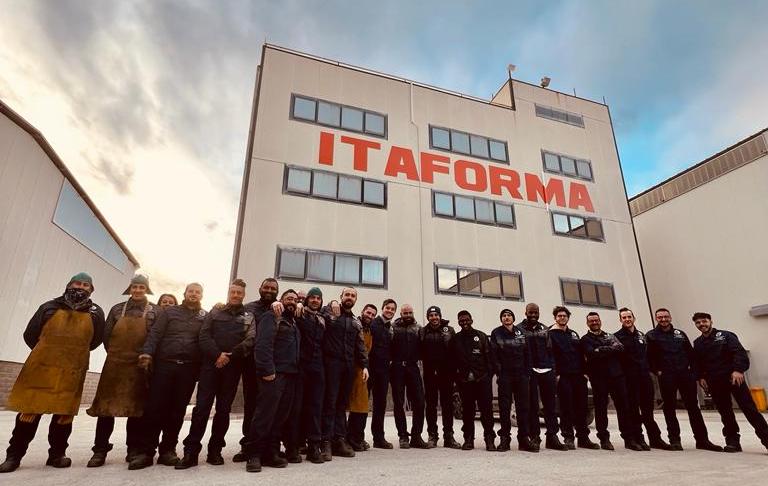 Corsi di saldatura ad Elettrodo, Filo Continuo, TIG. Corsi di Carpentiere, Tubista, Lettura Disegno Tecnico Meccanico. ITAFORMA - Corsi di Saldatura Metalmeccanica | Scuola Saldatura Siena - Corso Saldatore con Patentino 1 ITAFORMA - Corsi di Saldatura Metalmeccanica | Scuola Saldatura Siena corso Saldatore patentino saldatura Siena Itaforma 9 | Scuola ItaForma | Corso Saldatura