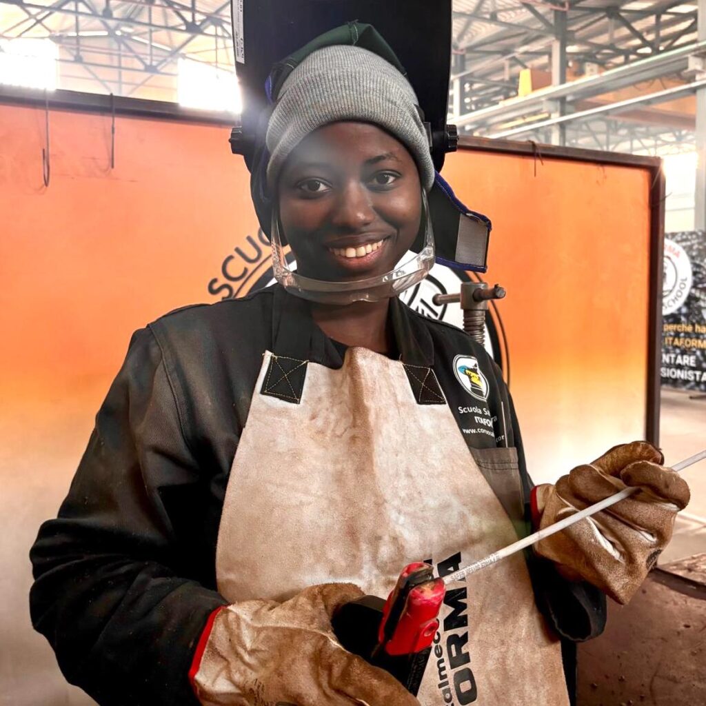 ITAFORMA - Corsi di Saldatura Metalmeccanica | femme soudeur soudure feminine metier technique femme briser stereotypes industrie au feminin femmes dans lindustrie opportunites soudure soudeuse professionnelle 3 | Scuola ItaForma | Corso Saldatura