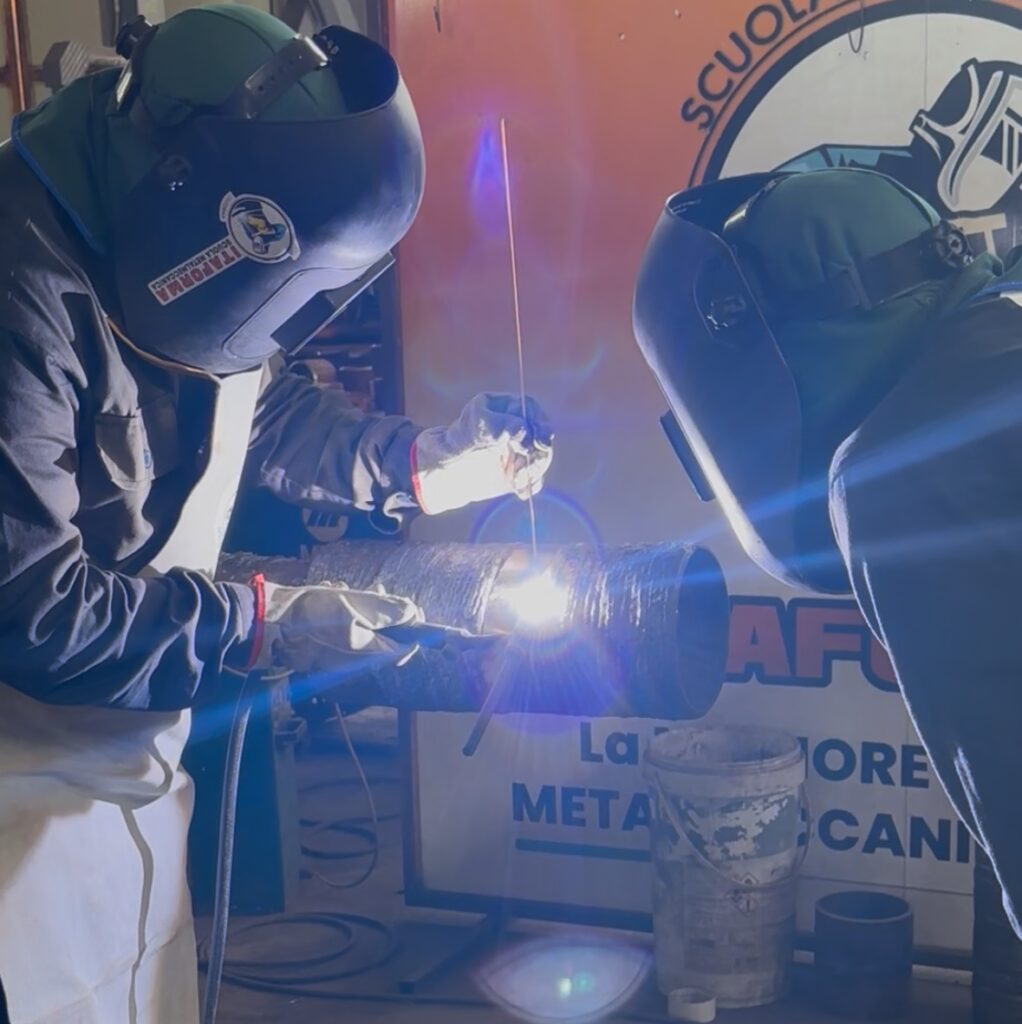 Corsi di saldatura ad Elettrodo, Filo Continuo, TIG. Corsi di Carpentiere, Tubista, Lettura Disegno Tecnico Meccanico. ITAFORMA - Corsi di Saldatura Metalmeccanica | Which Country is Best for Studying Welding 1 Which Country is Best for Studying Welding