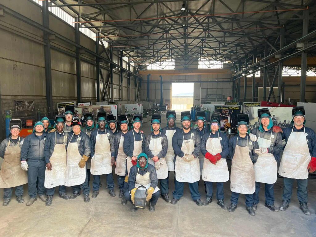 Corsi di saldatura ad Elettrodo, Filo Continuo, TIG. Corsi di Carpentiere, Tubista, Lettura Disegno Tecnico Meccanico. ITAFORMA - Corsi di Saldatura Metalmeccanica | Which Country is Best for Studying Welding 2 Which Country is Best for Studying Welding